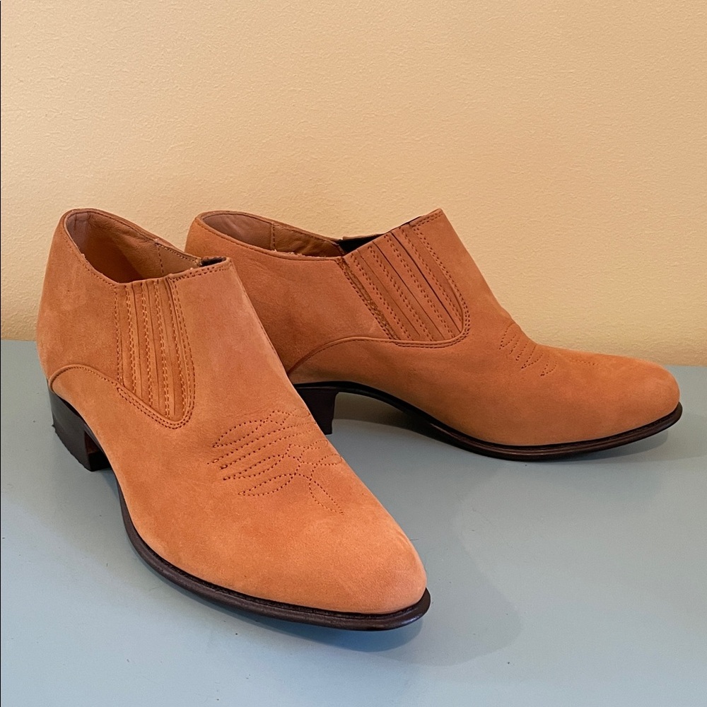 Elegant Chamula Rust Pull-on Ankle Booties with Embroidered Design